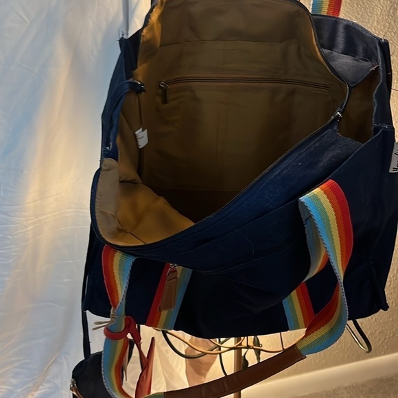 Net denim rainbow tote with attached purse 2 pockets zips closed - Picture 5 of 10